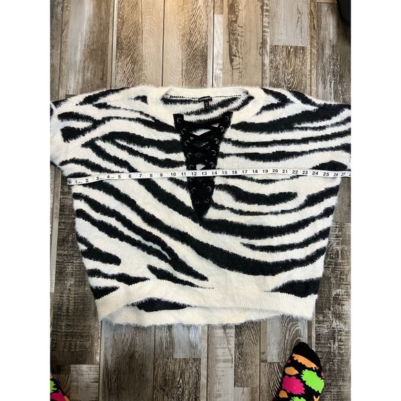 Express Women Animal Print Long Sleeve Sweater Black/White Zebra Print - Large - Picture 7 of 9